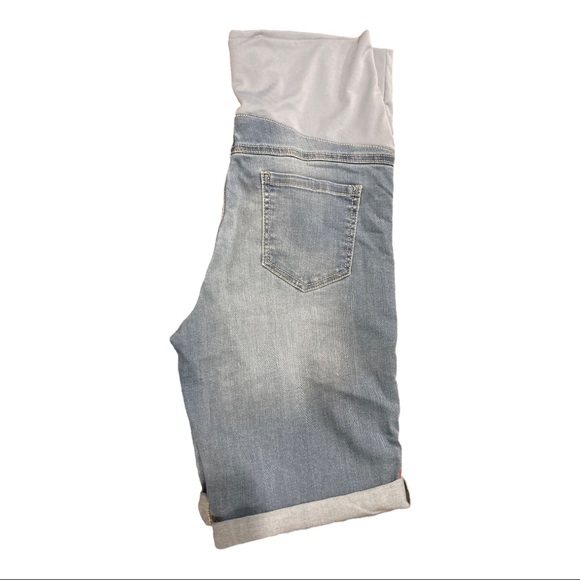 Bermuda maternity shorts - Picture 3 of 3